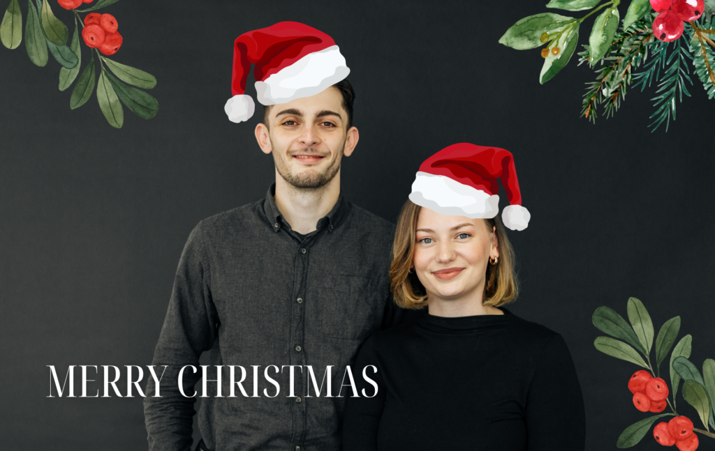 Michelle und Adrian von Immosphere360 mit Weihnachtsmützen. Sie erstellen virtuelle Rundgänge für das Recruiting. Frohe Weihnachten!